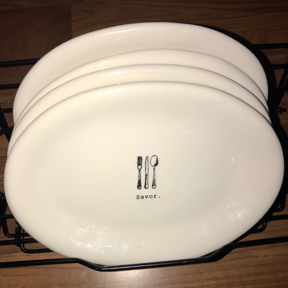 Rae Dunn. Oval plate set of 4